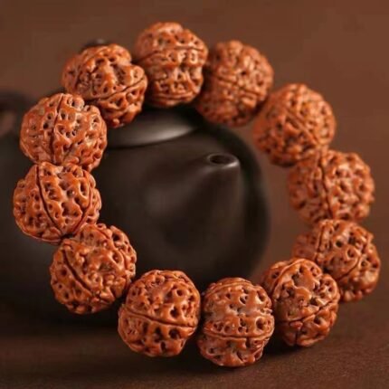 Five-petal Diamond Bodhi bracelet horn Nepal hot meat real hand-held Buddha beads original seed men and women Wenwan jewelry