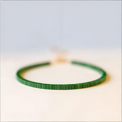 Extra-thin malachite bracelet